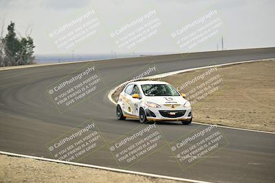 media/Jan-26-2025-CalClub SCCA (Sun) [[cfcea7df88]]/Group 5/Race/